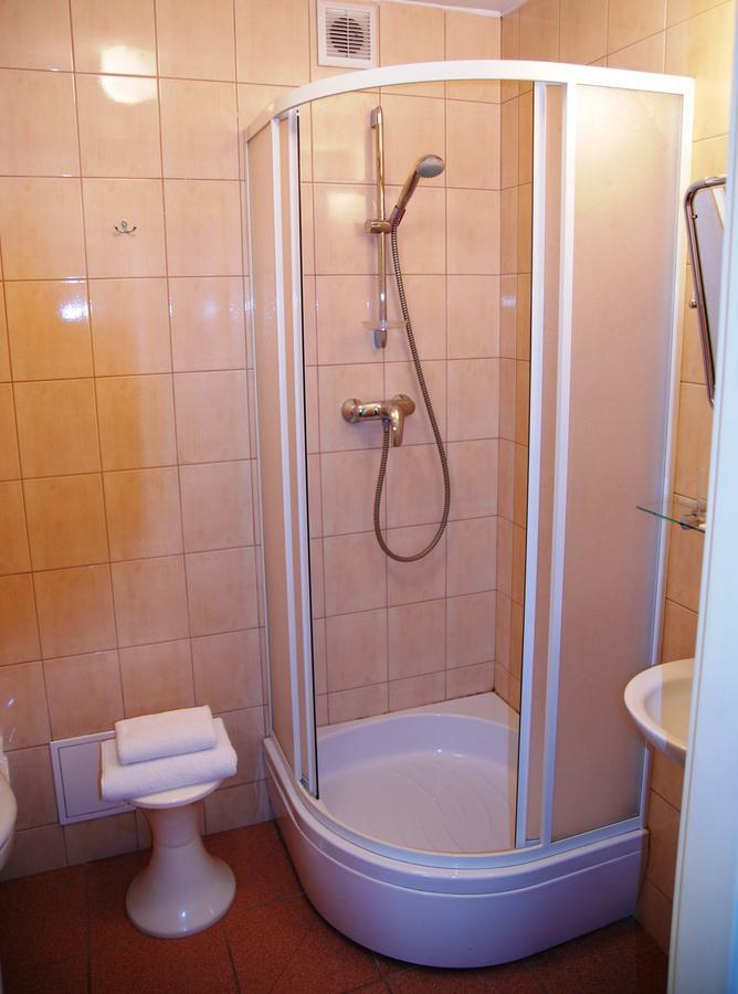 לודז' Hotel Swiatowit מראה חיצוני תמונה