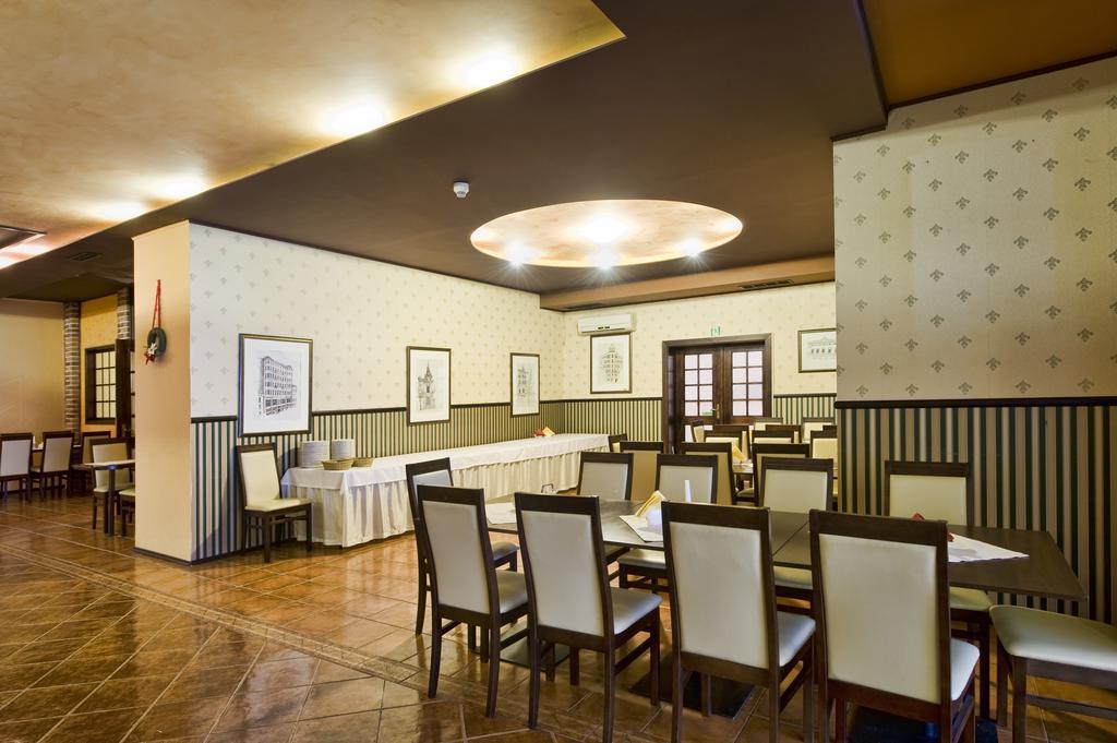 לודז' Hotel Swiatowit מראה חיצוני תמונה